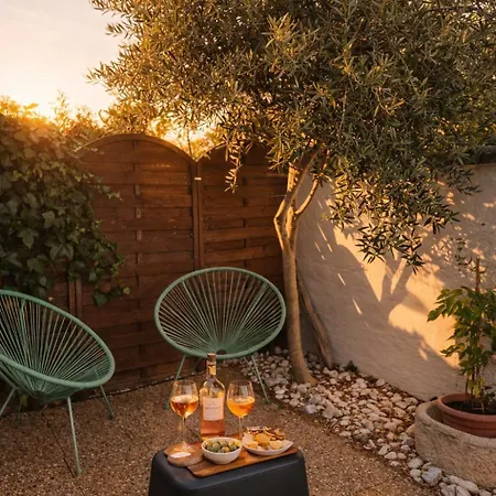 Richelieu 76 A 300m Piscine Parking Tatil Evi Agde